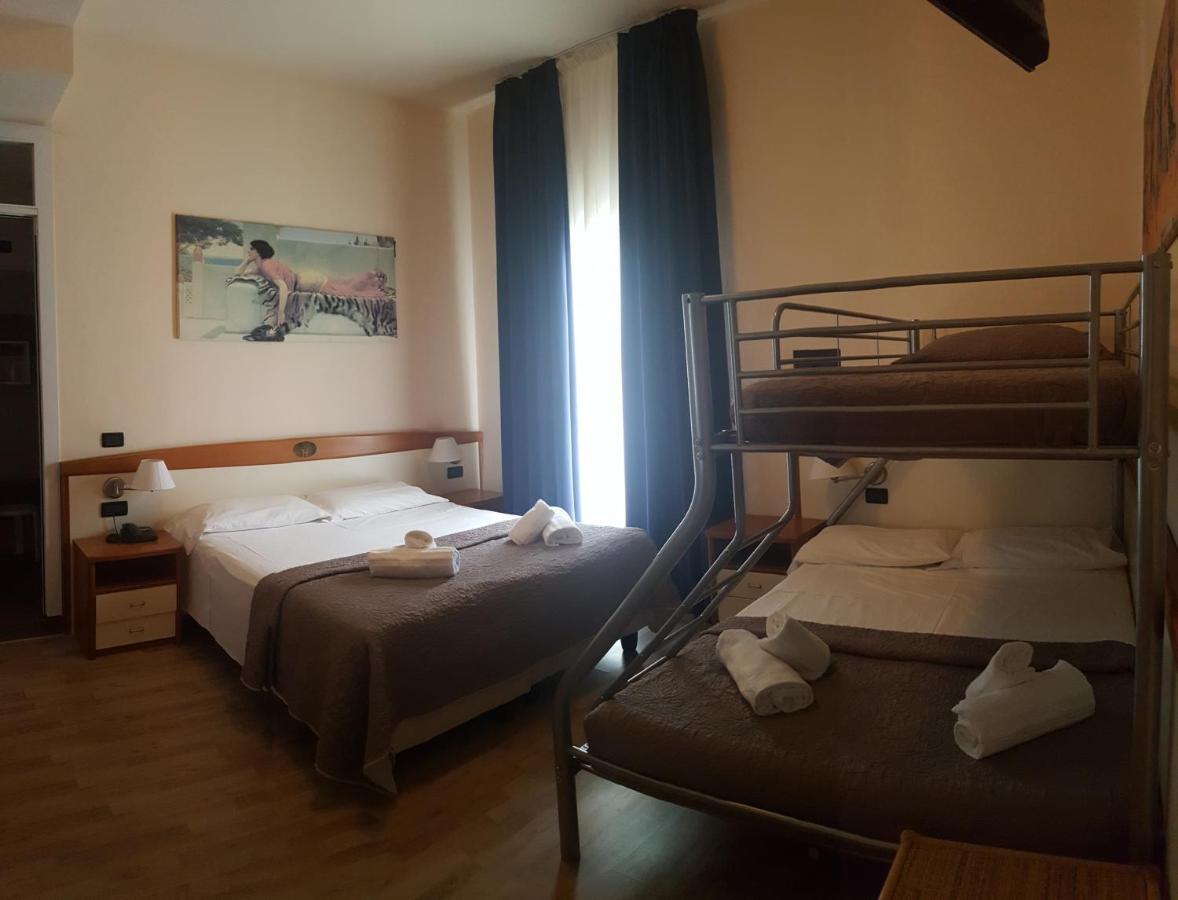 Hotel Stella D'Oro Лидо-ди-Езоло Экстерьер фото