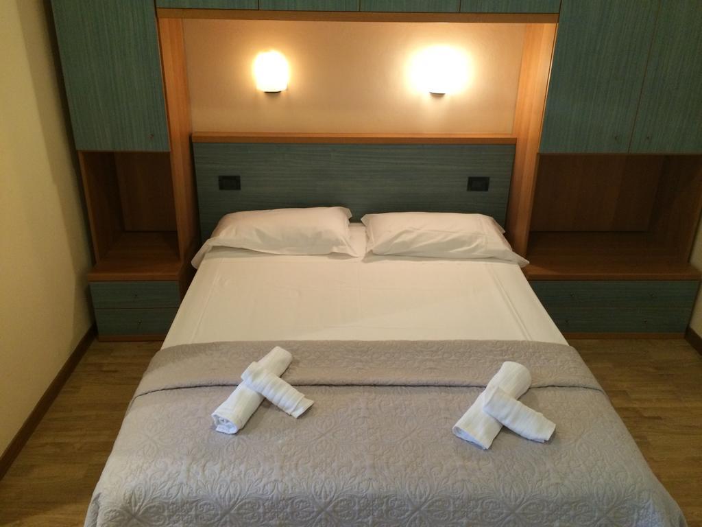 Hotel Stella D'Oro Лидо-ди-Езоло Номер фото